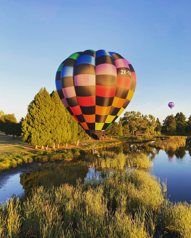 Balloon over the lake
